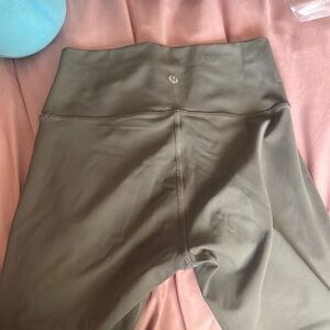Wunder train leggings sage green